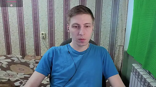 Snapshot of darienlarge chatting on 21, 6, 2026 darienlarge online show from 21, 6, 2026