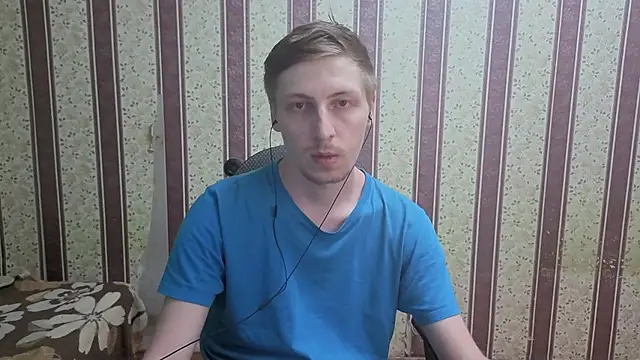 Snapshot of darienlarge chatting on 19, 7, 2026 darienlarge online show from 19, 7, 2026