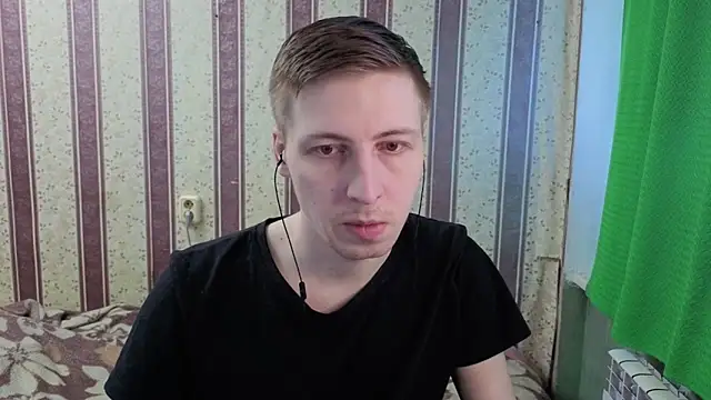 Snapshot of darienlarge chatting on 12, 6, 2026 darienlarge online show from 12, 6, 2026