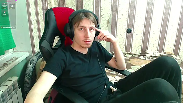 Snapshot of darienlarge chatting on 30, 11, 2025 darienlarge online show from 30, 11, 2025