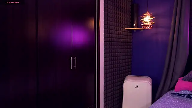 bull vixen2001 online show from 14, 2, 2026