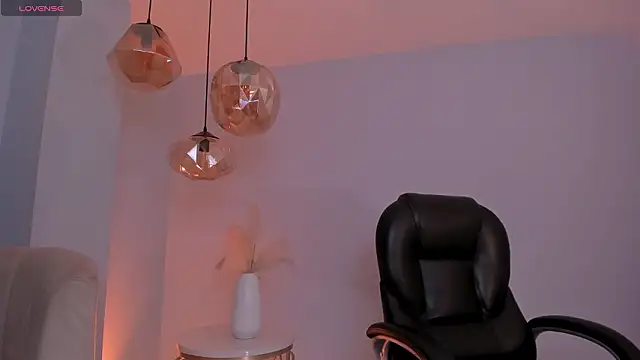 ErikaBenz  online show from 8, 2, 2026