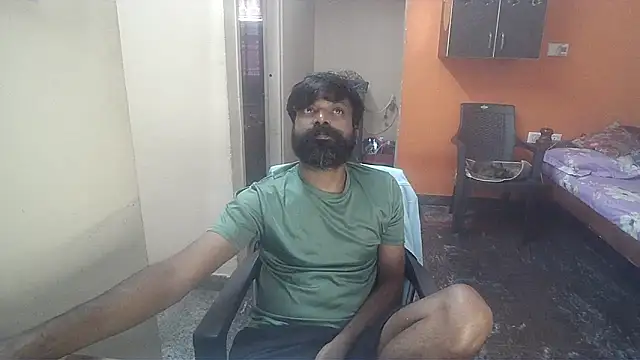 Snapshot of Indiaguy4u chatting on 6, 1, 2025 Indiaguy4u online show from 6, 1, 2025