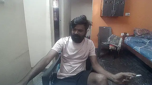 Snapshot of Indiaguy4u chatting on 22, 1, 2025 Indiaguy4u online show from 22, 1, 2025