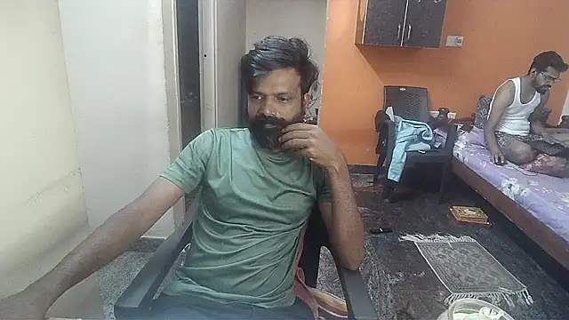 Snapshot of Indiaguy4u chatting on 8, 1, 2025 Indiaguy4u online show from 8, 1, 2025