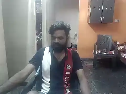 Snapshot of Indiaguy4u chatting on 8, 12, 2024 Indiaguy4u online show from 8, 12, 2024