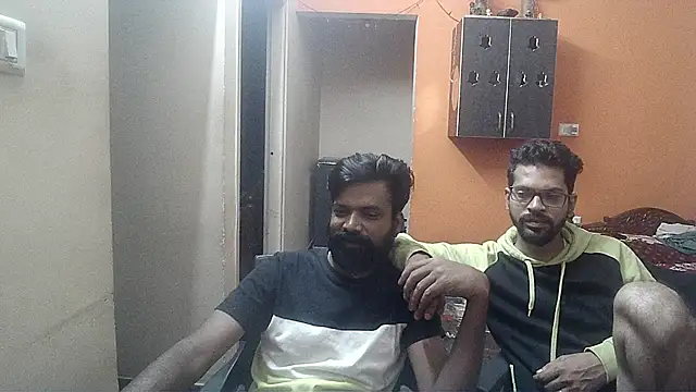 Snapshot of Indiaguy4u chatting on 28, 12, 2024 Indiaguy4u online show from 28, 12, 2024