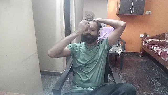 Snapshot of Indiaguy4u chatting on 12, 12, 2024 Indiaguy4u online show from 12, 12, 2024