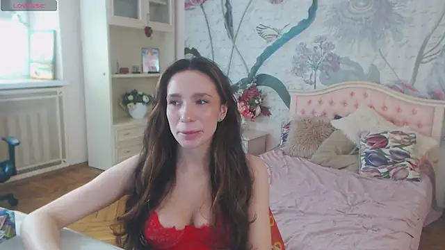 AliciaBow online show from 25, 5, 2026
