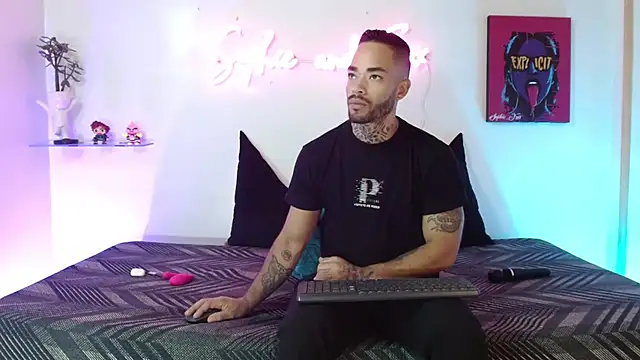 SophieFoxx17 online show from 27, 3, 2026