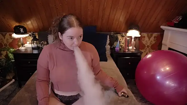 Snapshot of TessaWinter chatting on 16, 1, 2026 TessaWinter online show from 16, 1, 2026