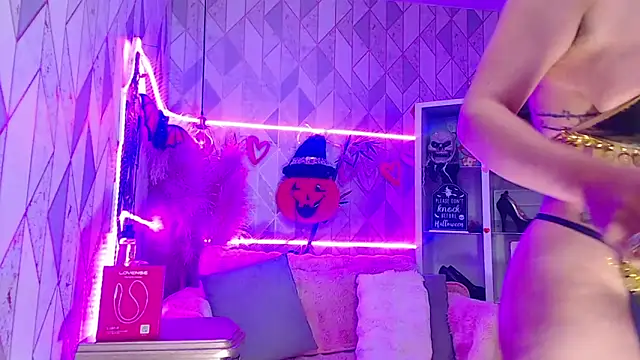 AsheyBaker online show from 29, 10, 2025