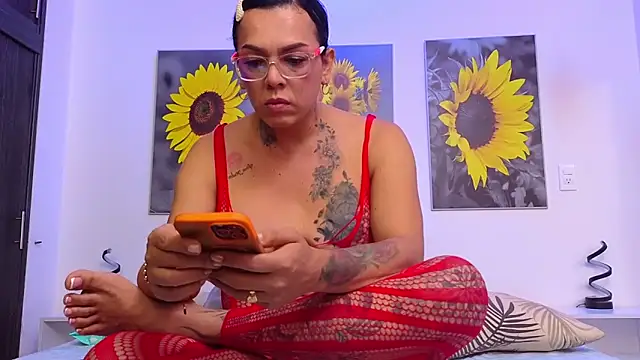 KataLehlla online show from 8, 11, 2025