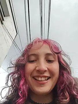  Laary online show from 21, 12, 2025