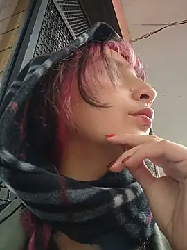  Laary online show from 18, 12, 2025