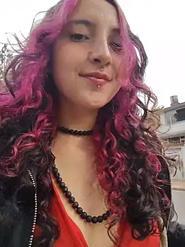  Laary online show from 5, 11, 2025