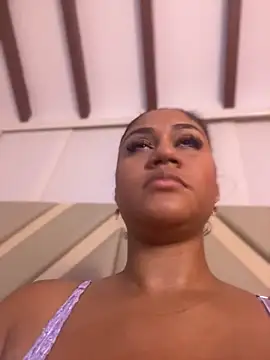 Snapshot of SSCARLETH_ chatting on 18, 10, 2025 SSCARLETH online show from 18, 10, 2025