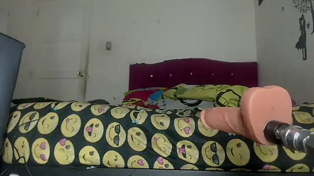Snapshot of Devill_x chatting on 2, 10, 2025 Devill x online show from 2, 10, 2025