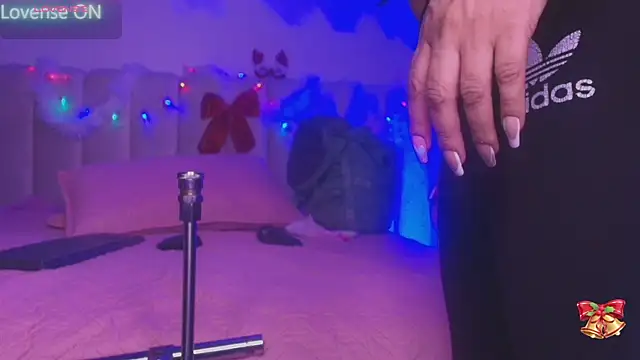 britanyy  online show from 4, 12, 2025