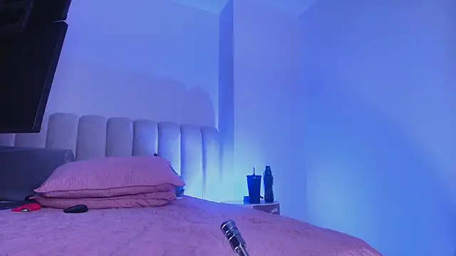 britanyy  online show from 28, 11, 2025