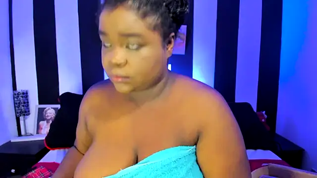 Snapshot of YeminaLeman chatting on 14, 3, 2025 YeminaLeman online show from 14, 3, 2025