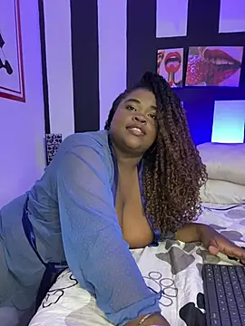 Snapshot of YeminaLeman chatting on 8, 3, 2025 YeminaLeman online show from 8, 3, 2025