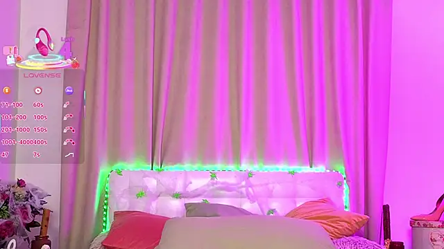 WildRedBerry online show from 10, 10, 2025