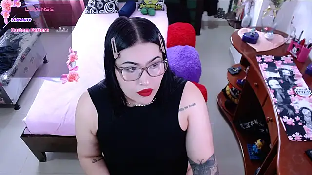 lufek23 online show from 28, 2, 2025
