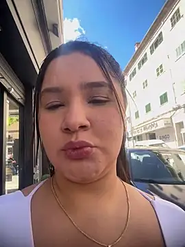 ValleryParker online show from 14, 4, 2026