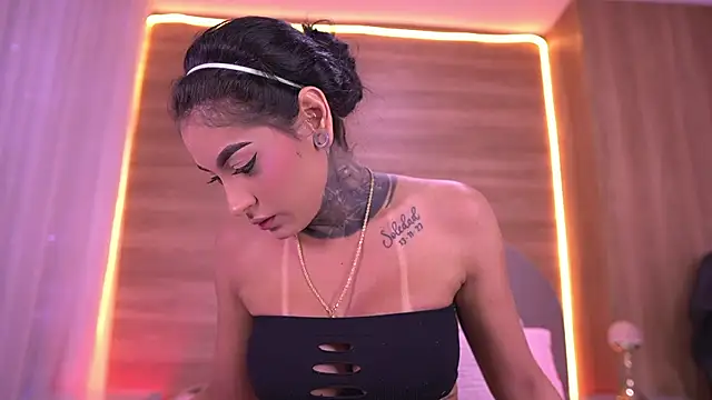 danna berlin  online show from 5, 6, 2026