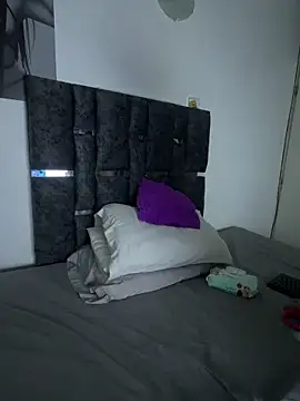 Natasharuso online show from 25, 3, 2026