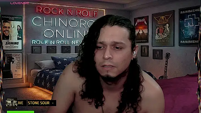Snapshot of chino_roz chatting on 23, 5, 2026 chino roz online show from 23, 5, 2026