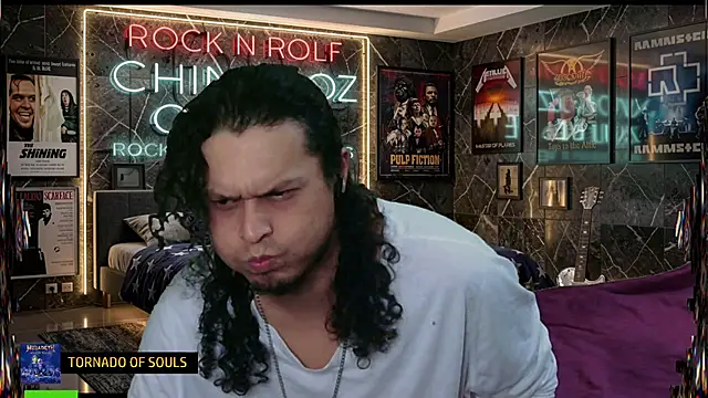 Snapshot of chino_roz chatting on 29, 5, 2026 chino roz online show from 29, 5, 2026