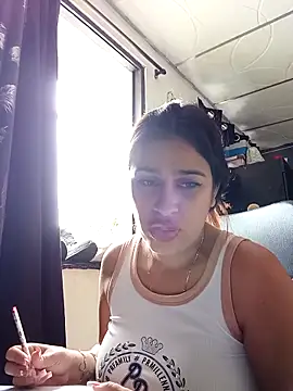 Latina sexy1 online show from 22, 2, 2026