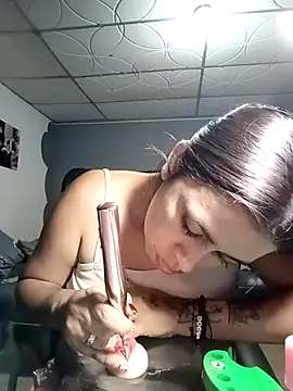 Latina sexy1 online show from 18, 4, 2026