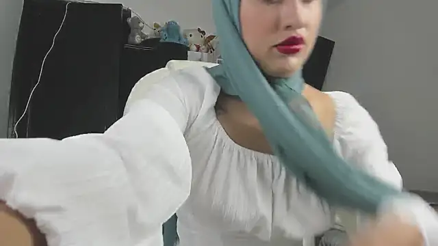 Snapshot of adila_anich chatting on 17, 12, 2024 adila anich online show from 17, 12, 2024