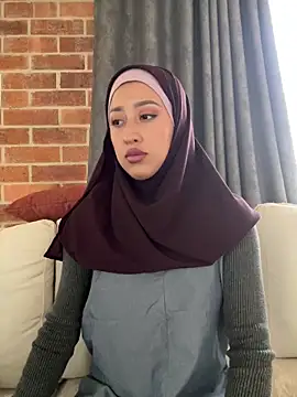 Snapshot of adila_anich chatting on 8, 3, 2026 adila anich online show from 8, 3, 2026