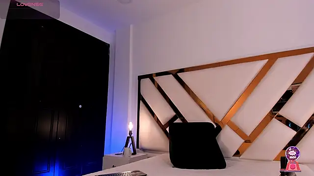 Aron cruz online show from 5, 3, 2026