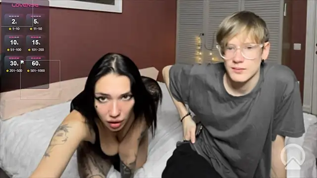 Laura Key online show from 26, 10, 2025