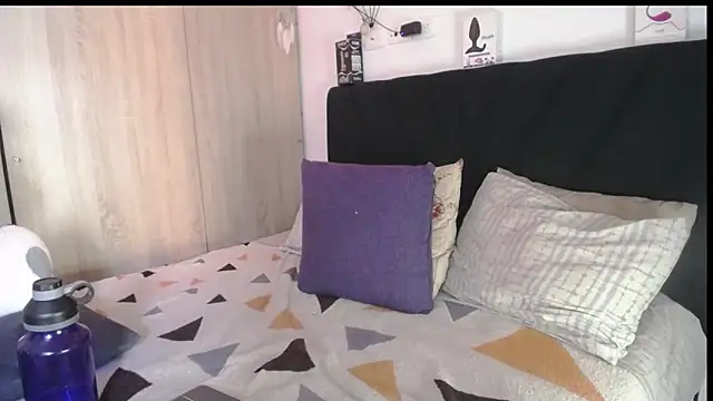 Santiago kiler online show from 18, 4, 2026