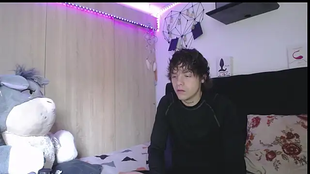 Santiago kiler online show from 31, 3, 2026