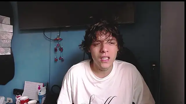 Santiago kiler online show from 13, 4, 2026