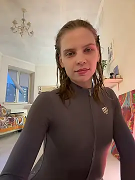 LeyaJohnson online show from 24, 3, 2026