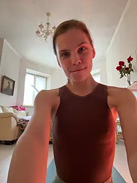 LeyaJohnson online show from 14, 2, 2026