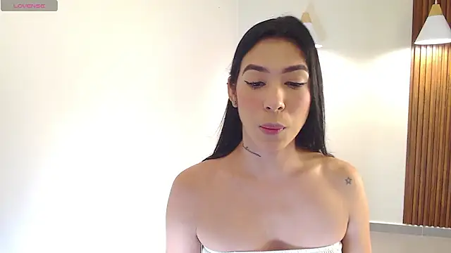 Sassy--Girl online show from 25, 2, 2026