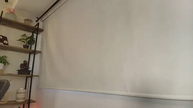 Sassy--Girl online show from 14, 3, 2026