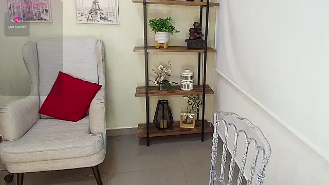 Sassy--Girl online show from 14, 1, 2026