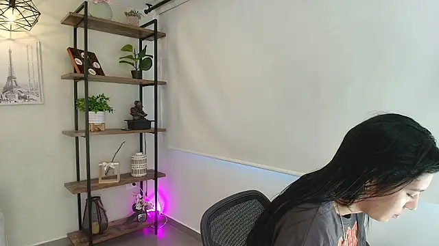 Sassy--Girl online show from 16, 3, 2026