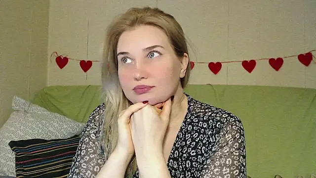 mmmPinUpGirl online show from 30, 4, 2026