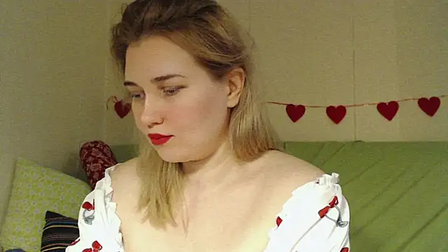 mmmPinUpGirl online show from 1, 3, 2026